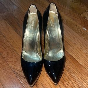 Gucci pointy toe pumps - Authentic